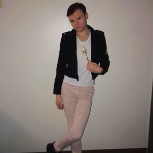 Meet your Posher, Connor